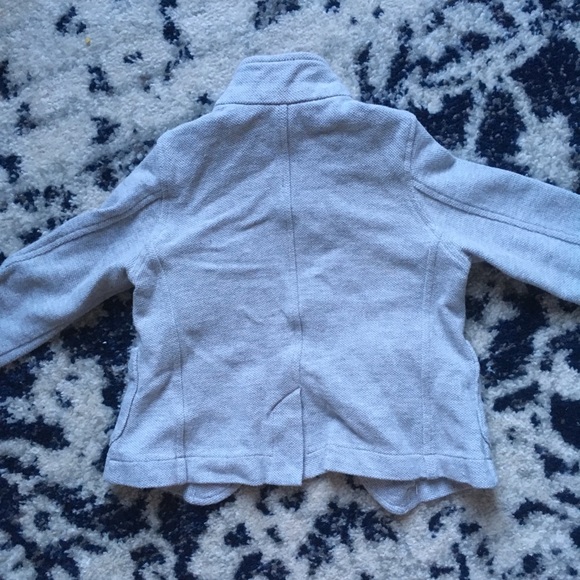 Boys toddler blazer size 1 1/2- 2y H&M grey - Picture 3 of 3
